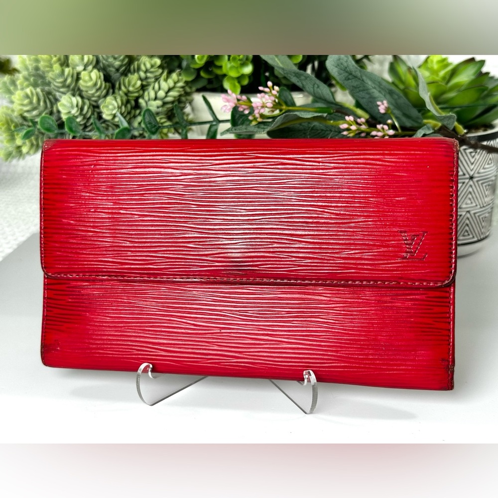 ❤️Vintage y2k LV Epi Leather Red Sarah Wallet EUC